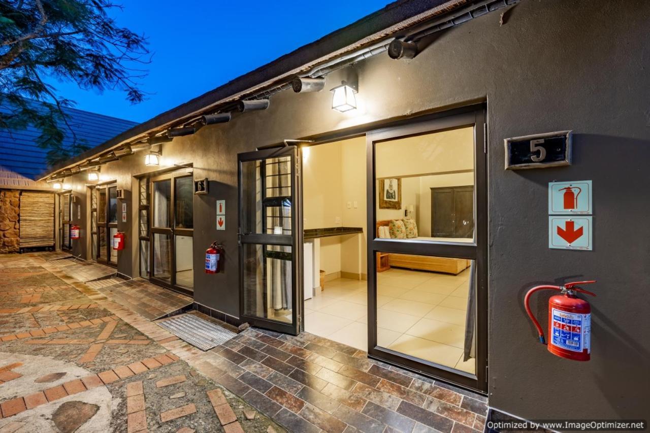 Zulu Nyala Game Lodge Hluhluwe Exterior foto